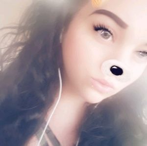 Meet your Posher, Brianna